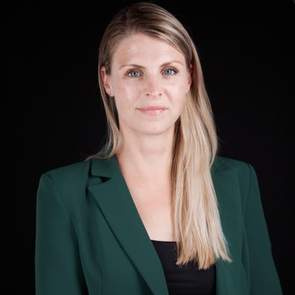 Eline Esselink - Interim Finance Professional